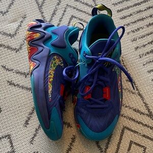 Youth Nike Giannis Immortality GS Basketball Shoes (Blue)